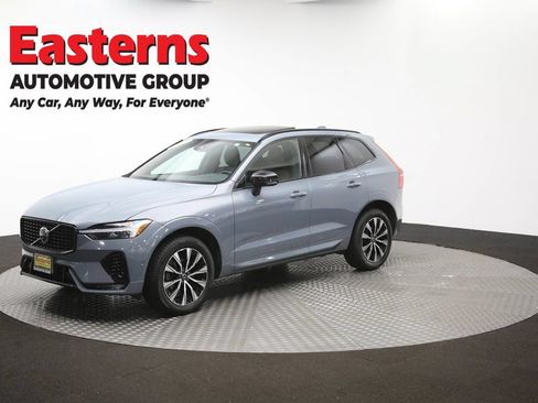 Used 2023 Volvo XC60 B5 Plus AWD/4WD image 60