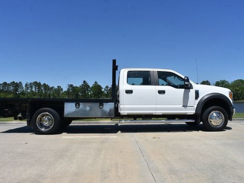 Used 2017 Ford F450 XL w/ Power Equipment Group image 3
