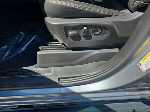 Used 2024 GMC Sierra 2500 AT4 w/ AT4 Premium Plus Package image 31