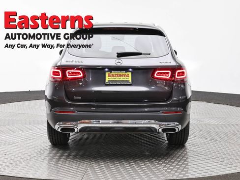 Used 2022 Mercedes-Benz GLC 300 4MATIC w/ Premium Package Lite image 6