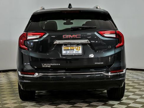 Used 2022 GMC Terrain Denali w/ Denali Premium Package image 6