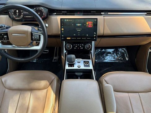 Used 2023 Land Rover Range Rover Long Wheelbase SE AWD/4WD image 14