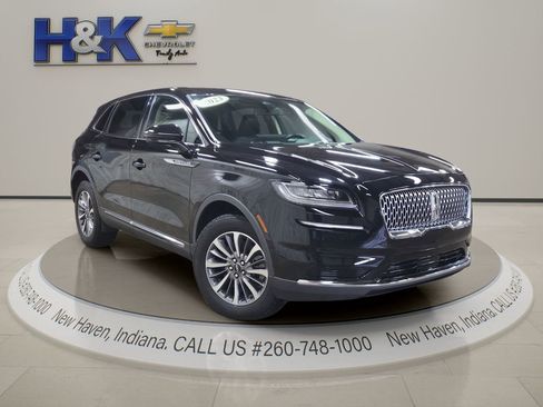 Used 2023 Lincoln Nautilus AWD image 1