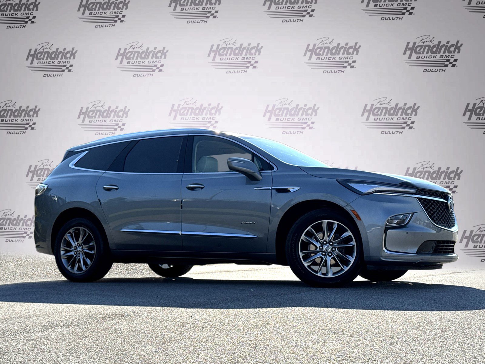 Used 2023 Buick Enclave Avenir w/ Avenir Technology Package FWD image 2