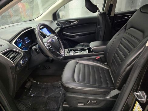 Used 2019 Ford Edge SEL w/ Equipment Group 201A FWD image 16
