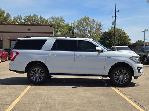 Used 2018 Ford Expedition Max XLT w/ Equipment Group 202A image 4