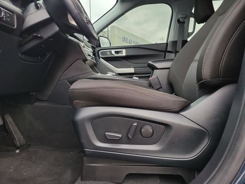 Certified 2022 Ford Explorer XLT image 19
