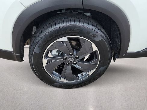 Used 2025 Nissan Rogue SV FWD image 7