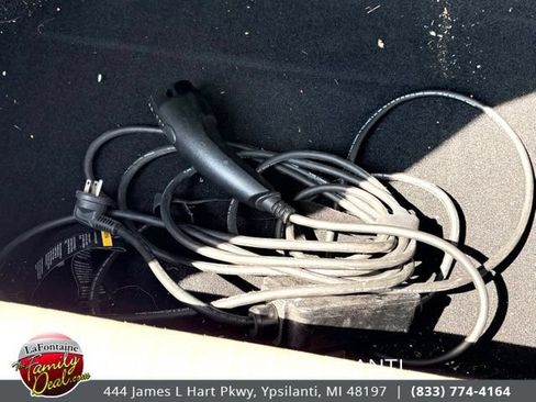 Used 2022 Chrysler Pacifica Touring-L w/ Uconnect Theater Family Group FWD image 15