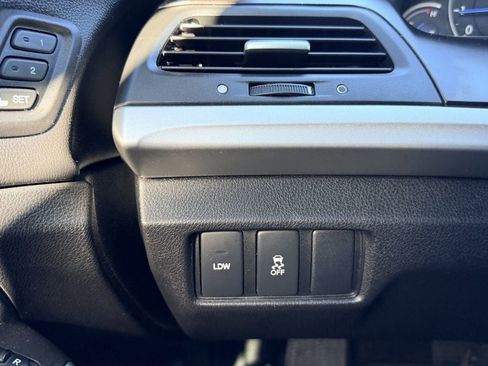 Used 2013 Honda Crosstour EX-L image 29