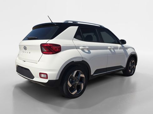 New 2026 Hyundai Venue SEL image 3