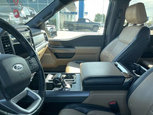 Used 2021 Ford F150 Lariat w/ Equipment Group 502A High AWD/4WD image 3
