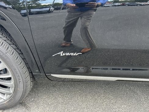 New 2026 Buick Enclave Avenir w/ Super Cruise Package FWD image 3
