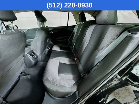 Used 2025 Subaru Outback Premium AWD/4WD image 30