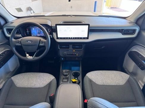 Certified 2025 Ford Maverick XLT w/ XLT Luxury Package AWD/4WD image 13