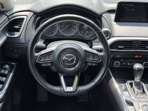 Used 2018 MAZDA CX-9 Touring FWD image 11