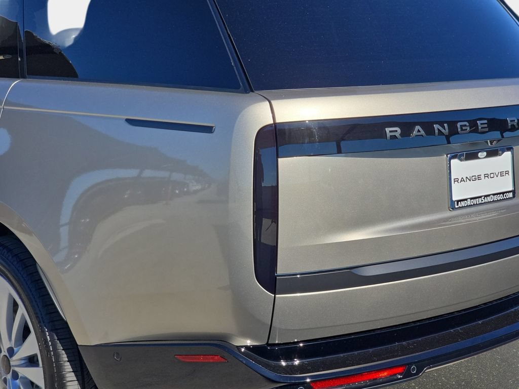 New 2026 Land Rover Range Rover Long Wheelbase SE AWD/4WD image 37