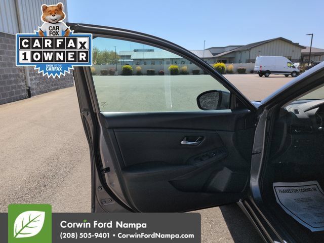 Used 2024 Nissan Sentra SV FWD image 10