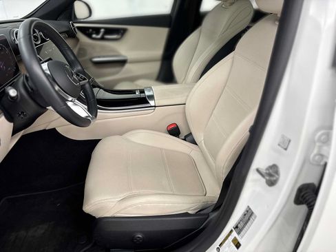 Used 2022 Mercedes-Benz C 300 4MATIC Sedan image 13