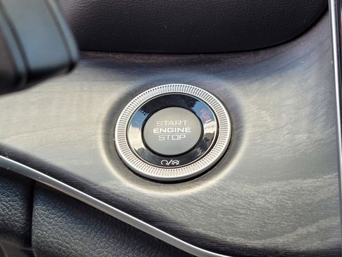 Used 2021 Jeep Grand Cherokee L Limited image 25