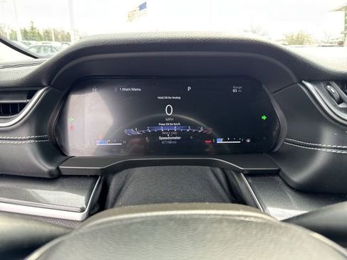 Used 2022 Jeep Grand Cherokee Laredo w/ Luxury Tech Group I image 11