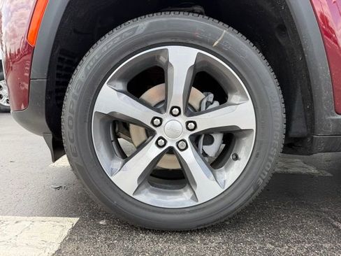 New 2026 Jeep Grand Cherokee Limited AWD/4WD image 7