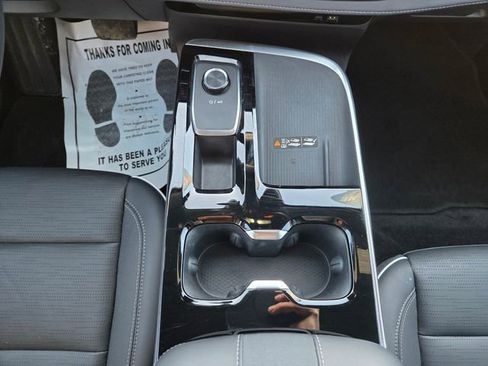 Used 2025 Buick Enclave Sport Touring image 25