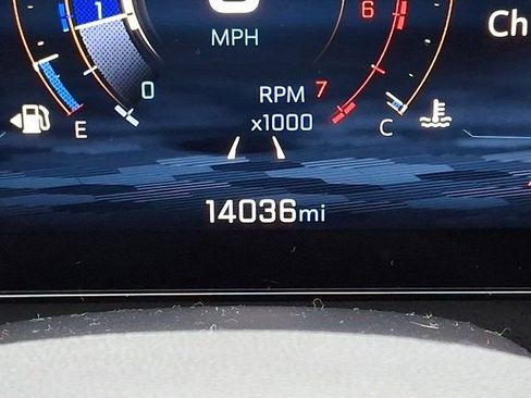 Used 2024 Chevrolet Traverse LT w/ Trailering Package image 25