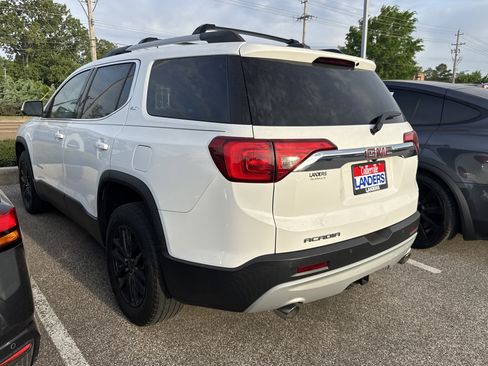 Used 2018 GMC Acadia SLT FWD image 4