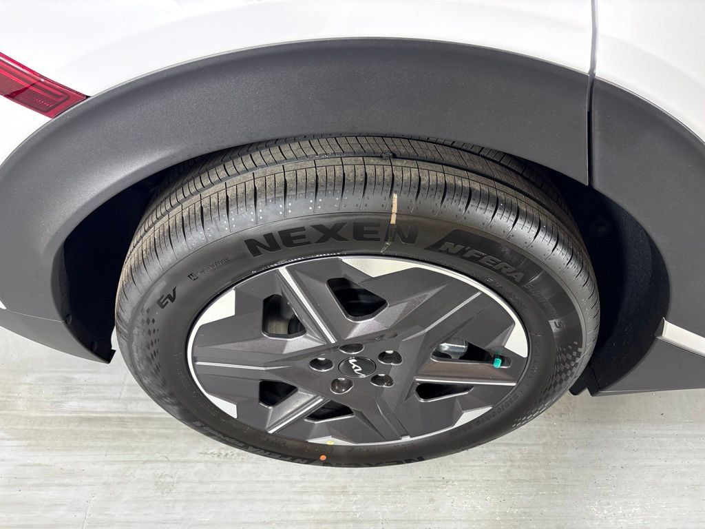 New 2026 Kia EV6 Light RWD image 10