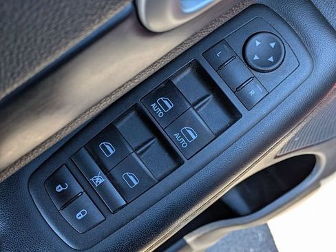 Certified 2022 Jeep Grand Cherokee Laredo X image 24