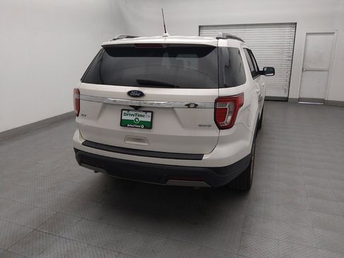 Used 2019 Ford Explorer XLT w/ Equipment Group 202A AWD/4WD image 7