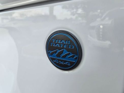 Used 2024 Jeep Wrangler Unlimited w/ Convenience Group image 9