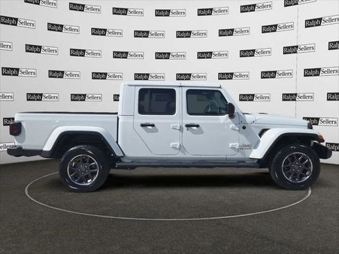 Certified 2023 Jeep Gladiator Overland image 7