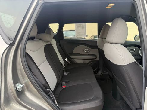 Used 2014 Kia Soul image 17