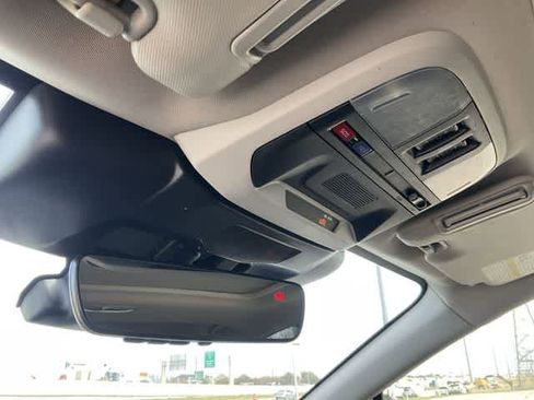 Used 2024 Subaru Crosstrek 2.0i Premium image 24