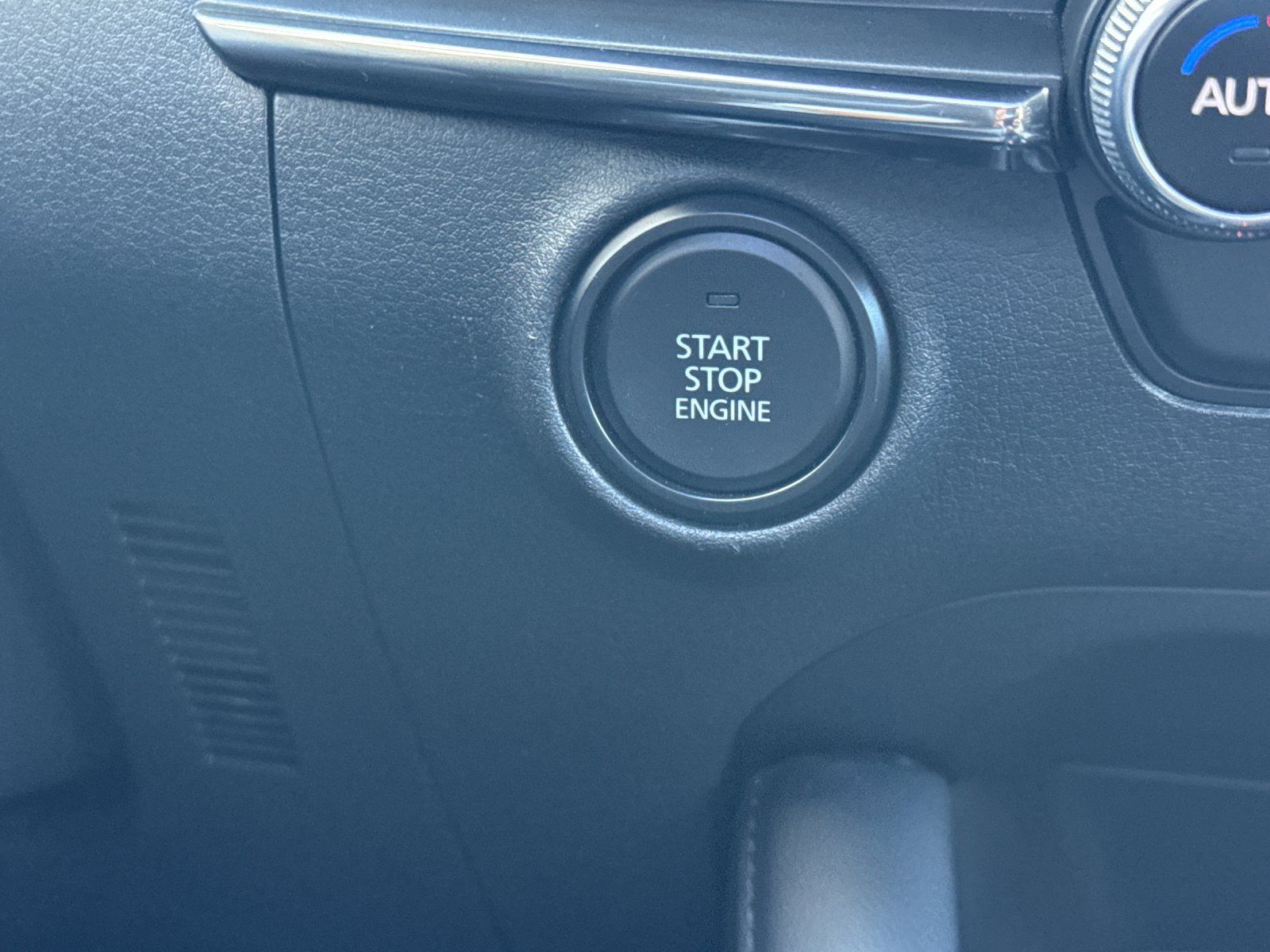 Used 2025 MAZDA MAZDA3 s FWD image 21