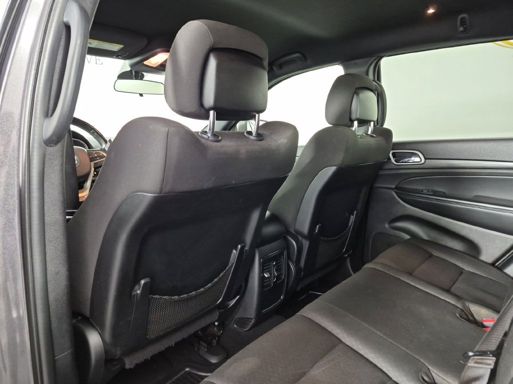 Used 2021 Jeep Grand Cherokee Laredo RWD image 31