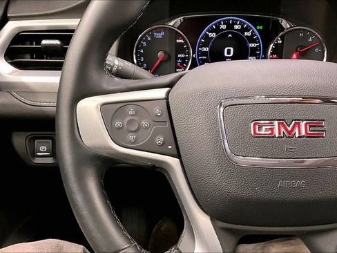 Used 2023 GMC Acadia SLT w/ Elevation Edition FWD image 17