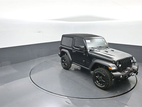 Used 2022 Jeep Wrangler Willys image 21
