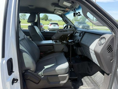 Used 2016 Ford F250 XL w/ Power Equipment Group RWD image 8