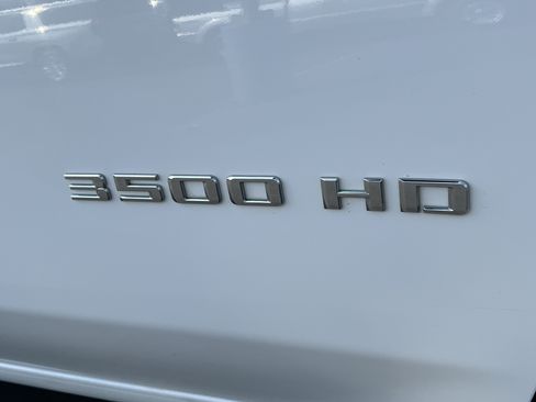 Used 2022 Chevrolet Silverado 3500 W/T image 10
