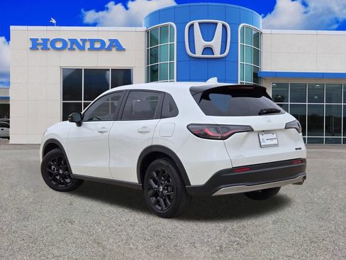 Certified 2025 Honda HR-V Sport image 5