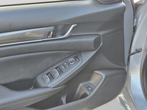 Used 2020 Honda Accord Sport image 11