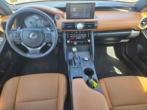 Used 2025 Lexus IS 300 F Sport RWD image 11