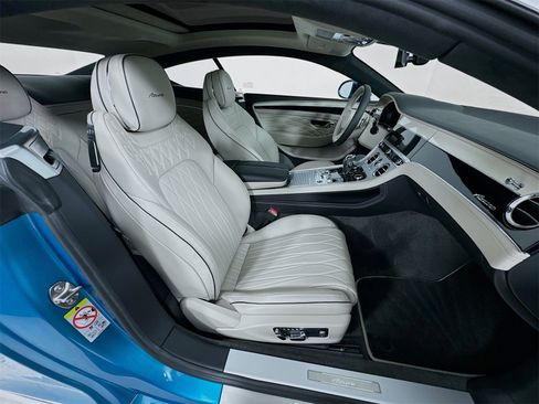 Used 2024 Bentley Continental GT image 24