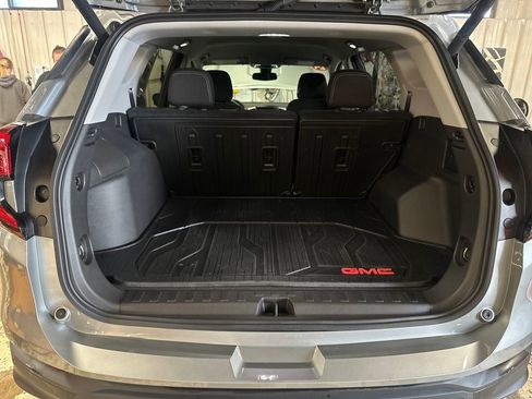 Certified 2024 GMC Terrain SLE w/ Driver Convenience Package AWD/4WD image 14
