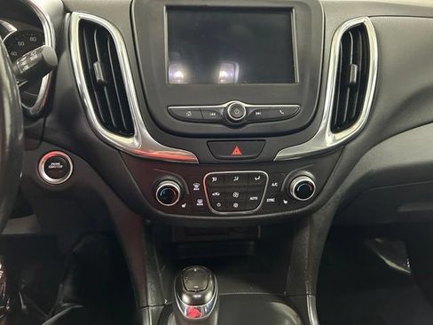 Used 2019 Chevrolet Equinox LT FWD image 19