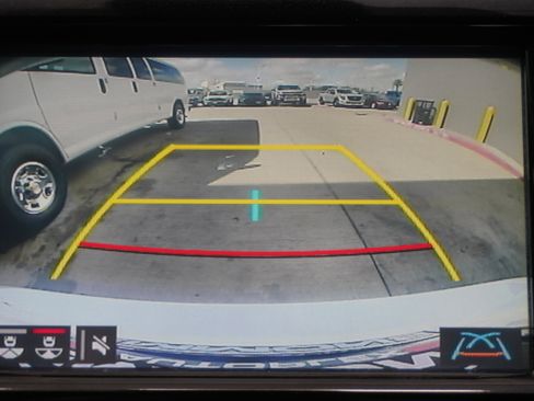 Used 2018 Toyota Camry XSE image 17