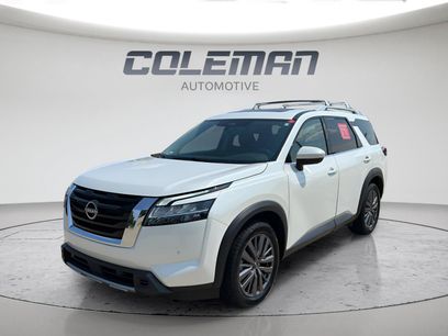 Used 2023 Nissan Pathfinder SL w/ SL Premium Package